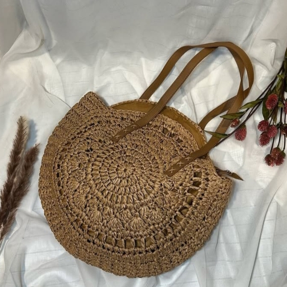 Chic Woven Straw Tote Bag - Picture 1 of 1